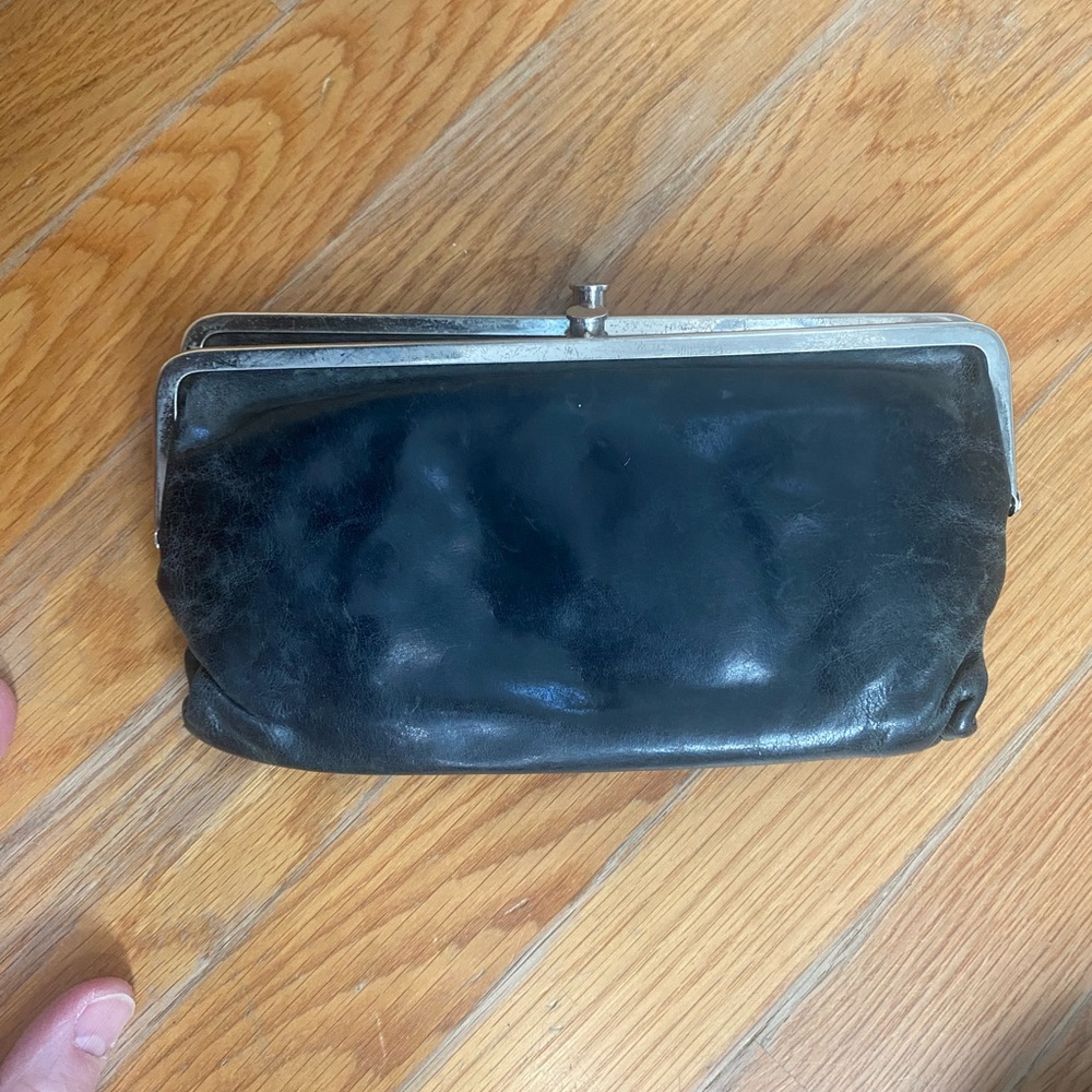 Hobo Vintage Lauren Leather Clutch Wallet - Picture 1 of 9